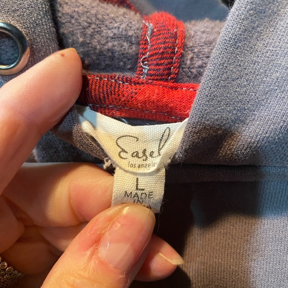 Easel Cold Brew Hoodie - Picture 8 of 10